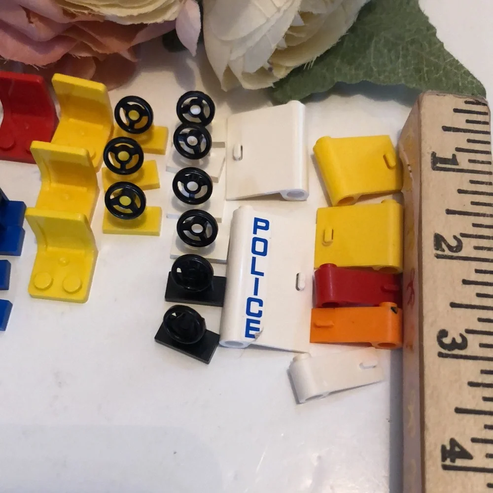LEGO CAR SEATS VINTAGE LEGOS STEERING WHEELS LEGO Car Doors 80-90s LEGO